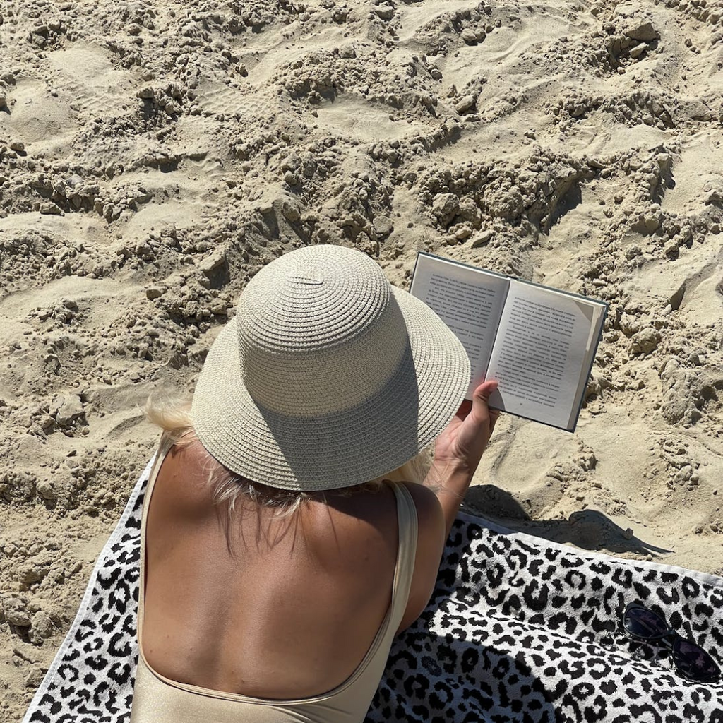 The 6 Best Romance Books To Read This Summer